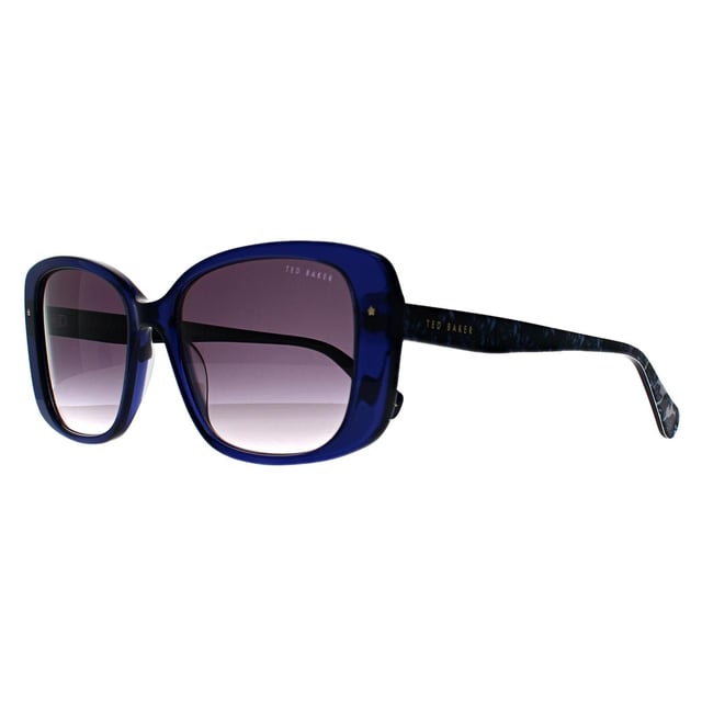 Las gafas de sol Ted Baker Square Womens Gloss Crystal Navy Grey Gradient TB1740 Penelope presentan una atrevida montura de acetato con forma de mariposa que combina durabilidad y comodidad. Incluyen un sutil detalle floral en el interior de las patillas, que añade un toque de elegancia a un diseño clásico y versátil adecuado para el día a día.