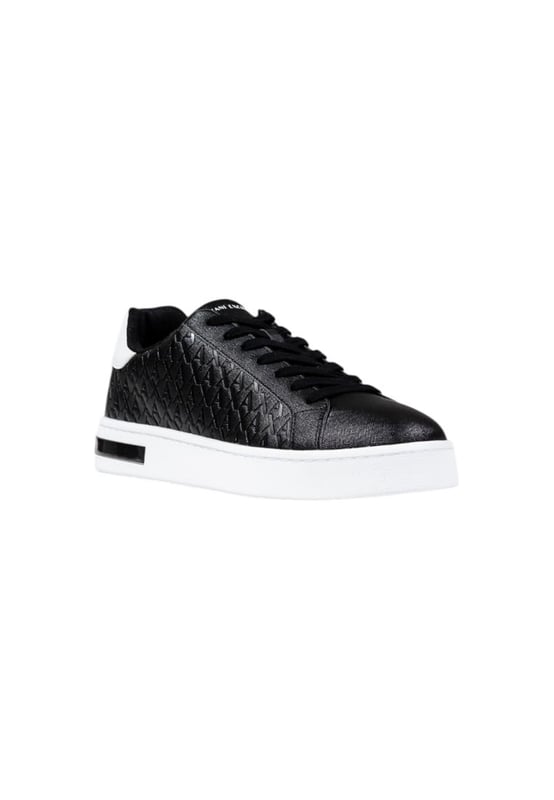 Brand: Armani Exchange
  Gender: Men
  Type: Sneakers
  Season: Fall/Winter
  Color: black
  Fastening: laces
  Sole: rubber
  Article code: XM000140 AF11916
  Composition: 100% polyester
Material: Leather