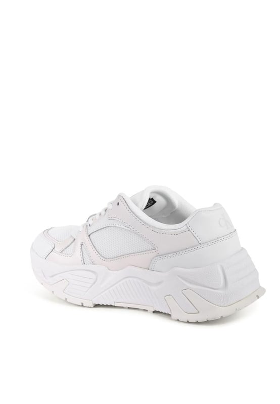 Maya Sneakers Vibram Zool Merk: Calvin Klein
Model: YW0YW01063YBR
Kleur: wit
Samenstelling: 90% leer (FWA) 10% polyurethaan
Gemaakt in China
Geslacht: Dames