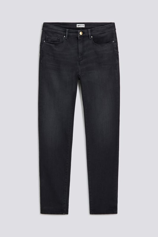 Vaqueros slim fit de talle alto para mujer, con pinzas moldeadoras y canesú redondeado para realzar el efecto push-up. La pierna sigue los contornos del cuerpo sin aferrarse, y el tono azul profundo mejora el estado de ánimo. Una mezcla de tendencia y versatilidad en puro estilo GAS.