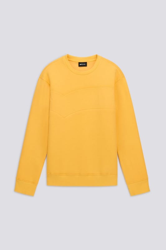 La prenda ideal para los amantes del estilo urbano. Esta sudadera para hombre, adornada con un gran estampado en relieve en la parte delantera, combina a la perfección con vaqueros para un look esencial y relajado.  Características principales:  Algodón cepillado poliéster Corte recto Gran logotipo en relieve en el pecho
