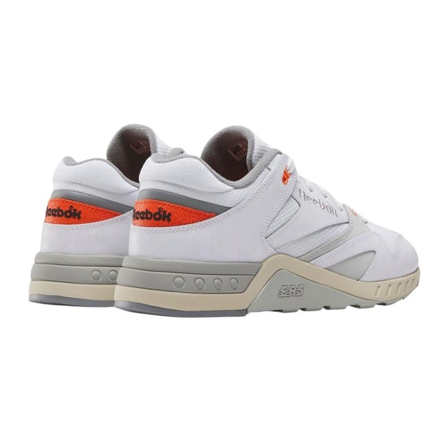 Reebok - "ERS 4000" Sneaker für Herren/Damen Unisex, Leder (Weiß/Grau) Obermaterial: Leder. Marke: Reebok. Einlegesohle: Synthetischer Stoff. Mittelsohle: EVA (Ethyl-Vinylacetat). Laufsohle: Gummi. Ösen: 6. Absatz: Flach. niedrig geschnitten. Design: Blockfarben, Logo. Zehenstil: Rund. Zum Schnüren.