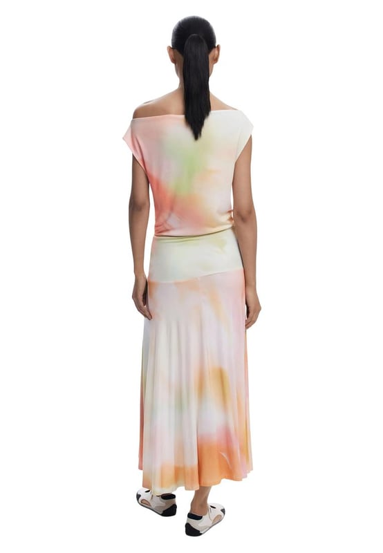 Brand: Desigual
  Gender: Women
  Type: Dresses
  Season: Spring/Summer
  Color: orange
  Sleeves: sleeveless
  Neckline: boat neck
  Article code: 25WWVKX5
  Composition: 96% viscose 4% elastane
  Washing: machine wash at 30Â°
Material: Viscose
