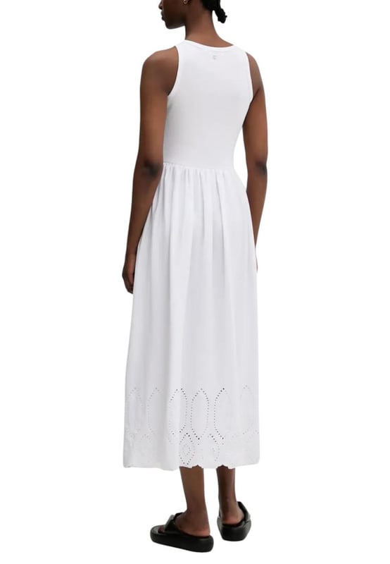 Brand: Desigual
  Gender: Women
  Type: Dresses
  Season: Spring/Summer
  Color: white
  Sleeves: straps
  Neckline: round neck
  Article code: 25SWVK58
  Composition: 99% cotton 1% elastane
  Washing: machine wash at 30Â°
Material: Cotton
