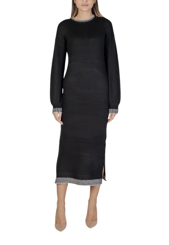 Brand: Vila Clothes
  Gender: Women
  Type: Dresses
  Season: Fall/Winter
  Color: black
  Sleeves: long
  Neckline: round neck
  Article code: 14103827
  Composition: 36% acrylic 8% wool 2% lycra 54% polyester
  Washing: machine wash at 30Â°
Material: Knitted fabric likely a blend of wool acrylic or other synthetic fibers.