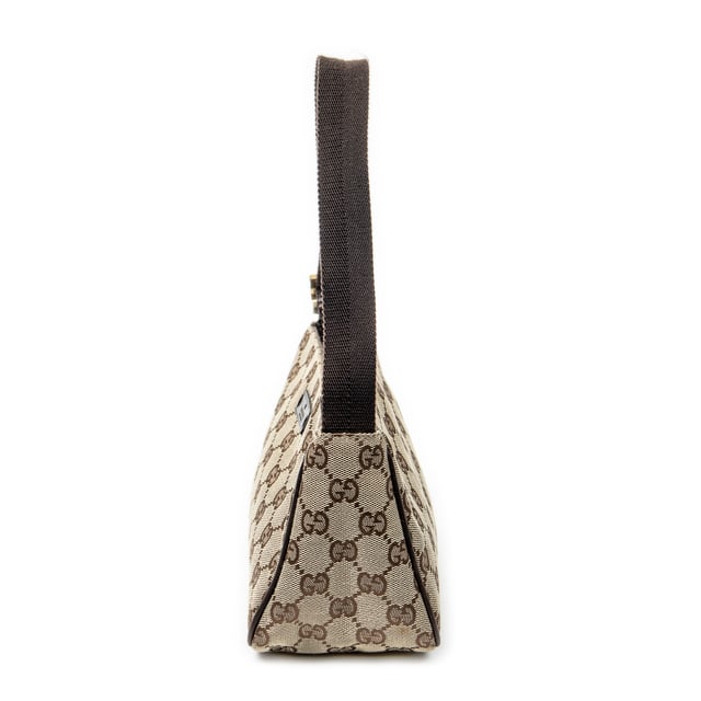 Gucci Accessoires Mini Zip Pouch  Buidel in de Beige/Bruin Doek in de Goud  hardware. Het product is in In Uitstekende Staat (A).
  Afmetingen: 19x12x9 cm 
  Inclusief accessoires: None
  Opmerkingen over de hardware: Lichte verkleuring
  BrandCo Paris vindt zeldzame artikelen in de beste staat voor ongelooflijke prijzen. Het is de moeite waard om geduldig te zijn! Koop met vertrouwen: alle artikelen van BrandCo Paris worden zorgvuldig geselecteerd en geverifieerd door ons team van experts.

  Alle artikelen worden geleverd met een certificaat van echtheid en verpakt door BrandCo Paris.

  Classificatietabel voor de conditie van het artikel:

  N (als nieuw)
  AA (perfecte staat)
  A (uitstekende staat)
  AB (zeer goede staat)
  B (goede/redelijke staat)
