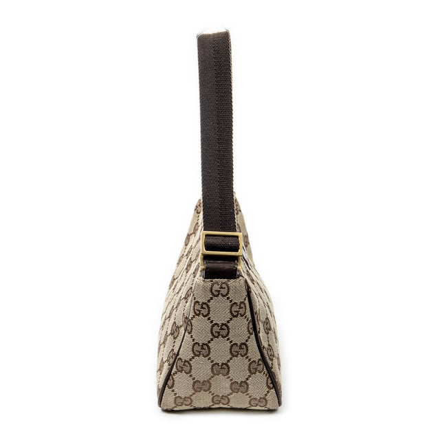 Gucci Accessoires Mini Zip Pouch  Buidel in de Beige/Bruin Doek in de Goud  hardware. Het product is in In Uitstekende Staat (A).
  Afmetingen: 19x12x9 cm 
  Inclusief accessoires: None
  Opmerkingen over de hardware: Lichte verkleuring
  BrandCo Paris vindt zeldzame artikelen in de beste staat voor ongelooflijke prijzen. Het is de moeite waard om geduldig te zijn! Koop met vertrouwen: alle artikelen van BrandCo Paris worden zorgvuldig geselecteerd en geverifieerd door ons team van experts.

  Alle artikelen worden geleverd met een certificaat van echtheid en verpakt door BrandCo Paris.

  Classificatietabel voor de conditie van het artikel:

  N (als nieuw)
  AA (perfecte staat)
  A (uitstekende staat)
  AB (zeer goede staat)
  B (goede/redelijke staat)