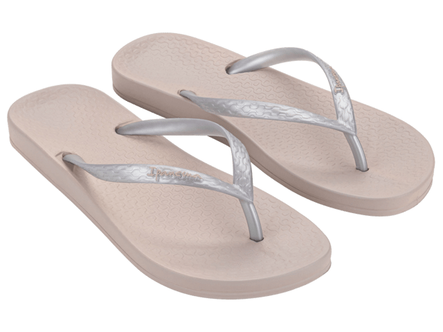 Colorful, flexible, lightweight and incredibly comfortable are the perfect words to describe Anatomic Tan.  This is the ideal basic flip flop sitting on Ipanema’s “Anatomic” footbed for extra support.  Available in a variety of colors that complement any lifestyle.