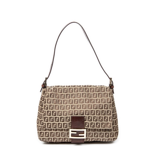 Fendi Bolsos Mama Forever  Bolso de hombro en Marrón/Caqui Lienzo y Oro hardware. El producto esta en Excelentes Condiciones (A).
  Dimensiones: 28x19x11 cm 
  Accesorios incluidos: Dustbag
  
  BrandCo Paris encuentra artículos raros y en las mejores condiciones a precios increíbles. ¡Vale la pena tener paciencia! Compra con confianza: todos los artículos de BrandCo Paris son seleccionados y autenticados cuidadosamente por nuestro equipo de expertos.
  Todos los artículos vienen con un certificado de autenticidad y un embalaje entregado por BrandCo Paris.
  Tabla de clasificación de la condición del artículo
  N (como nuevo)
  AA (perfecto estado)
  A (excelente estado)
  AB (muy buen estado)
  B (bueno/regular)