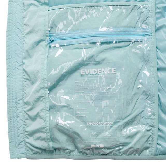 Materiaal: Nylon, Polyurethaan. Voeringmateriaal: 100% Polyester. Ontwerp: Geborduurd, Logo, Effen. Fabric Technologie: Duurzame Waterafstotende Afwerking, Lichtgewicht. Merken Rits Trekker, Gevoerd. Mouw: Elastisch. Halslijn: Met Kap. Mouwtype: Lange Mouwen. Kap Kenmerken: Bungee Koord, Elastisch, Te Naaien, Toggle Versteller. Pasvorm: Normaal. Zak: 2 Voordzijden, 1 Binnenzak, Rits, Verborgen. Sluiting: Verstelbaar, Volledige Rits. Zoom: Elastisch. XXL: 136 cm. 3XL: 144 cm.