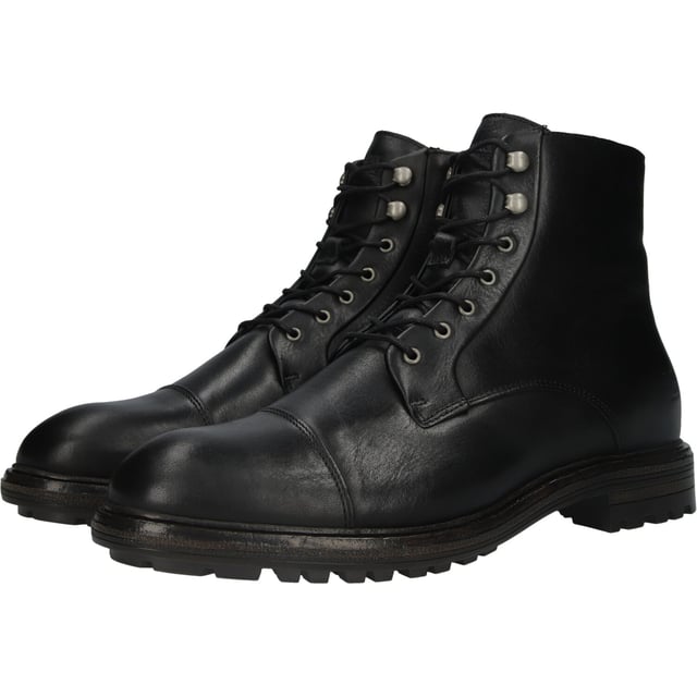 Die Lester sind handgefertigte Stiefel aus glattem Leder von der Marke Blackstone. Für das Obermaterial wurde feinstes Leder verwendet und die zweifarbige Profilsohle besteht aus robustem und komfortablem Gummi. Aufgrund ihres stilvollen Aussehens können diese Lester-Stiefel sowohl lässig als auch smart-lässig getragen werden!