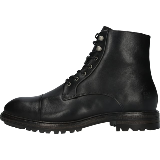 Die Lester sind handgefertigte Stiefel aus glattem Leder von der Marke Blackstone. Für das Obermaterial wurde feinstes Leder verwendet und die zweifarbige Profilsohle besteht aus robustem und komfortablem Gummi. Aufgrund ihres stilvollen Aussehens können diese Lester-Stiefel sowohl lässig als auch smart-lässig getragen werden!
