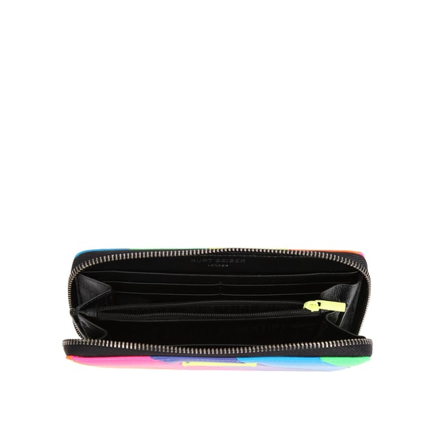 The Brixton Zip Around Wallet is crafted from a neon leather creating the iconic stripe pattern. The neon yellow metal branded plate sits on the front of the wallet. 10cm (H), 19.5cm (L), 2cm (D).