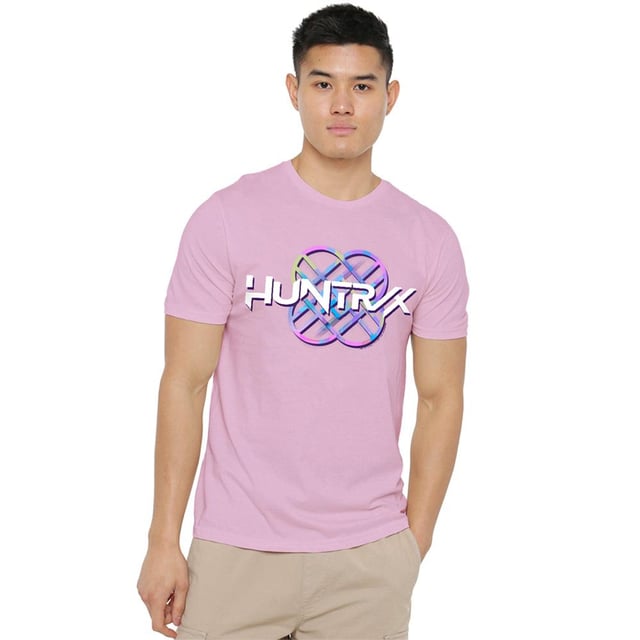 K-Pop Demon Hunters Unisex Adult Huntr/X Pastel Logo T-shirt (Lichtroze) 100% ringgesponnen katoen. Stof: Halfzwaar, Voorgekrompen, Weefsel. Ontwerp: Logo, afgedrukt. Hals: Crew Neck. Mouwtype: Korte mouwen. Zoom: Recht. Stoftechnologie: Ademend. Tagless. 100% Officieel Gelicentieerd. Geschikt: Regelmatig. S: 36 in. M: 40 in. L: 44 in. XL: 48 in. XXL: 52 in. 3XL: 56 in. 4XL: 60 in. 5XL: 64 in.