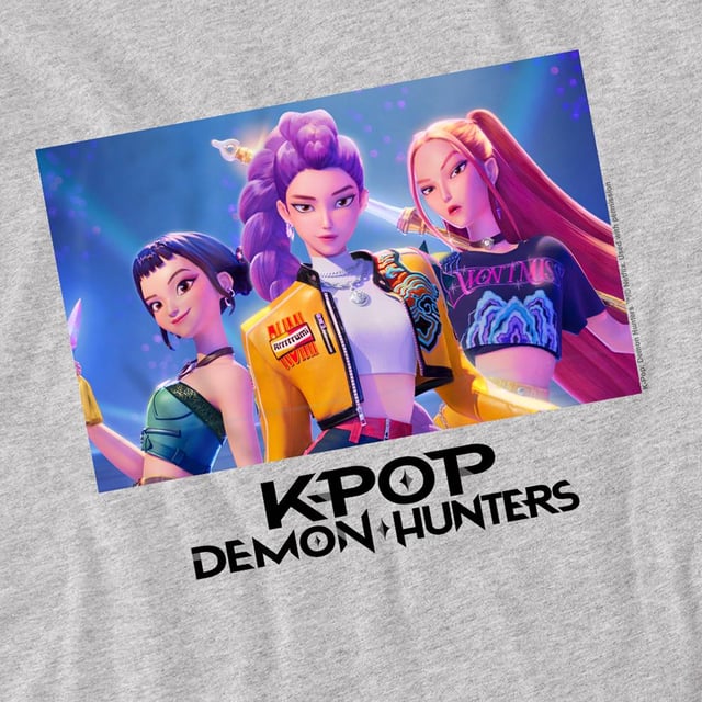100% Ringspun Cotton. Fabric: Midweight, Pre-Shrunk, Weave. Characters: Huntr/X. Design: Logo, Photograph. Neckline: Crew Neck, Ribbed. Sleeve-Type: Short-Sleeved. Hem: Straight. Fabric Technology: Breathable, Fade Resistant. Tagless. 100% Officially Licensed. Fit: Regular. 3-4 Years: 27 in. 9-11 Years: 36 in. 5-6 Years: 29 in. 12-13 Years: 39 in. 7-8 Years: 32 in.