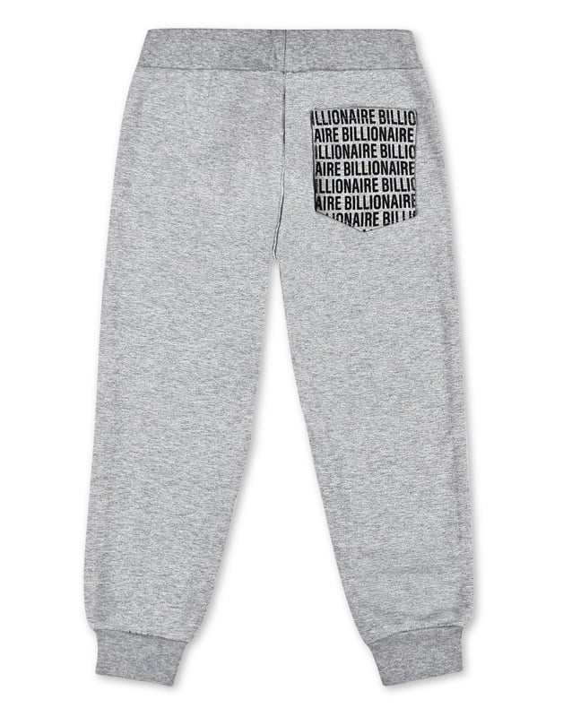 Las letras de la firma son la característica que define estos pantalones de chándal de felpa de algodón. Se presentan estampadas en todo el bolsillo trasero derecho. Dos bolsillos insertados en la parte frontal y uno en la parte posterior. Pretina y bajo de canalé tipo puño.