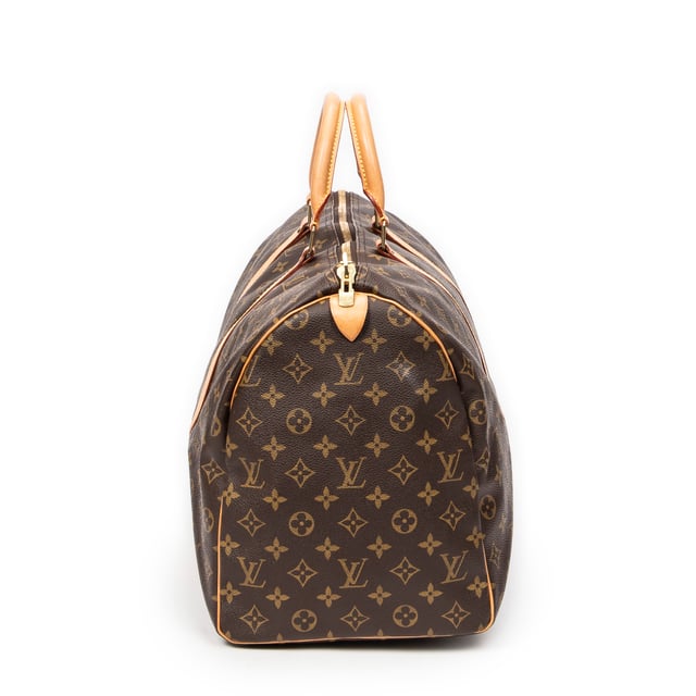 Louis Vuitton Taschen Keepall 5 Reisetasche und Braun Beschichtete Leinwand und Goldenes Messing hardware. Das Produkt ist auf in ausgezeichnetem Zustand (A).
  Abmessungen: 50x26x22 cm 
  Zubehör inklusive: None
  Äußere Hinweise: Leichte Wasserzeichen auf der Vachetta
  BrandCo Paris hat seltene Artikel und die besten Konditionen zu unglaublichen Preisen vorgestellt. Geduld lohnt sich! Kaufen Sie mit Vertrauen: Alle Artikel von BrandCo Paris sind von unserem Expertenteam ausgewählt und authentisch.
  Alle Artikel enthalten ein Echtheitszertifikat und wurden von BrandCo Paris übernommen.
  Tabelle zur Klassifizierung des Artikelzustands
  N (wie neu)
  AA (perfekter Zustand)
  A (ausgezeichneter Zustand)
  AB (sehr guter Zustand)
  B (gut/mittelmäßig)