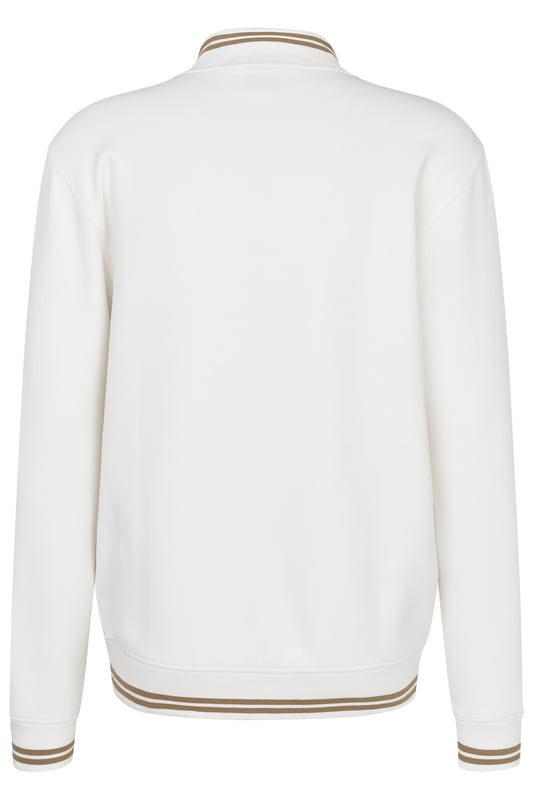 Das bugatti Sweatshirt mit  praktischem Reißverschluss ist aus einem hochwertigen Modal-Mix gefertigt, der für außergewöhnlichen Komfort und Flexibilität sorgt. Die moderne Passform und Rippenbündchen an Ärmeln und Saum gewährleisten eine optimale Passform, die Bewegungsfreiheit nicht einschränkt. Ideal für einen legeren, stilvollen Look.