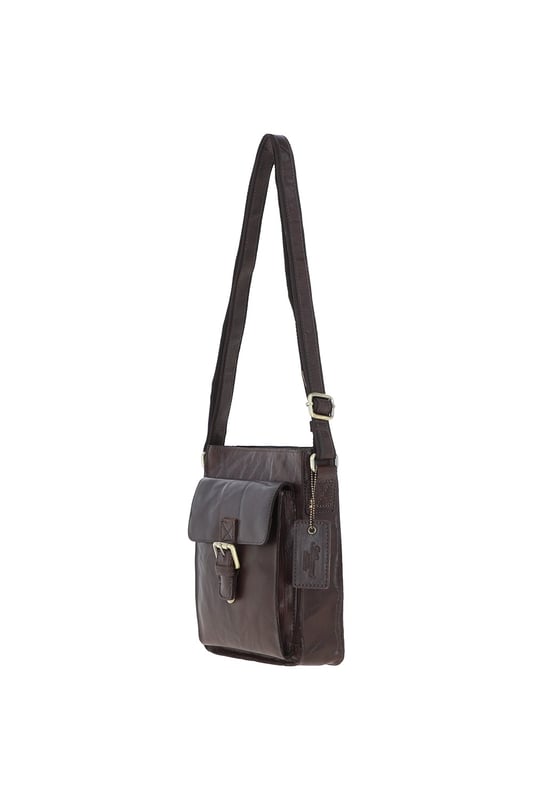 Crafted for style and convenience, this leather flap over side bag is the perfect hands-free companion for daily outings. With a spacious main compartment secured by a magnetic flap closure, it also features 2 outer pockets for quick-access items and 2 internal pockets to keep essentials organized. The gold-coloured hardware adds a refined touch, while the adjustable strap with a 35–72 cm drop length offers versatile wear as a crossbody or shoulder bag. Dimensions: 20 cm (L) x 7.5 cm (W) x 24 cm (H).