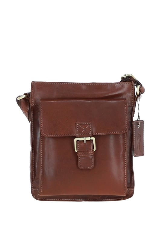 Crafted for style and convenience, this leather flap over side bag is the perfect hands-free companion for daily outings. With a spacious main compartment secured by a magnetic flap closure, it also features 2 outer pockets for quick-access items and 2 internal pockets to keep essentials organized. The gold-coloured hardware adds a refined touch, while the adjustable strap with a 35–72 cm drop length offers versatile wear as a crossbody or shoulder bag. Dimensions: 20 cm (L) x 7.5 cm (W) x 24 cm (H).
