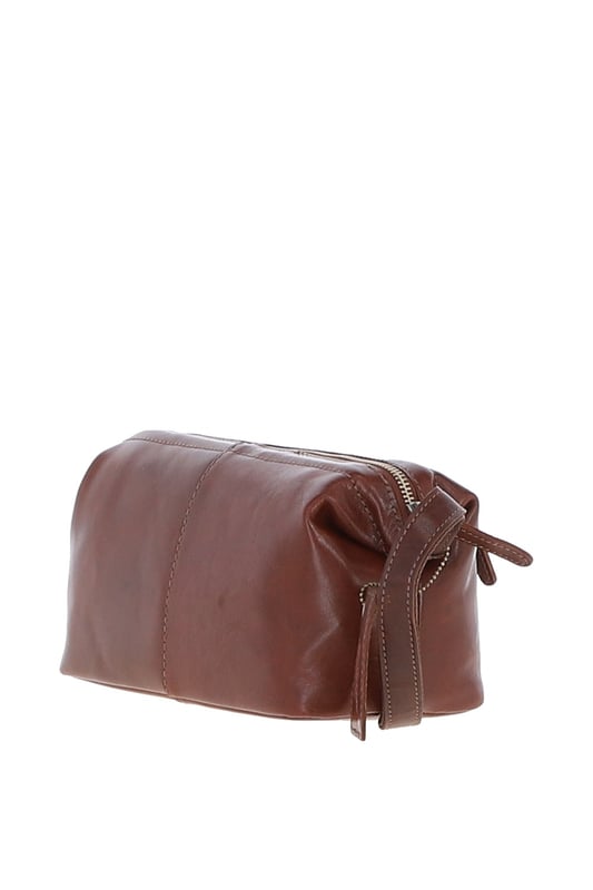 Crafted from rugged, full-grain leather, this vintage-style washbag features a spacious main compartment with a zip closure, 1 outer zip pocket for easy-access items, and 3 internal pockets to keep toiletries neatly organized. Its distressed finish adds a timeless, masculine edge, while gold-coloured hardware enhances the classic design. Dimensions: 26 cm (L) x 12 cm (W) x 13 cm (H).