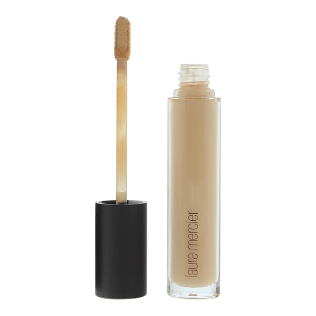 Laura Mercier Flawless Fusion Concealer is a range of ultra long wearing lightweight concealers that offer medium to full coverage and helps to seamlessly conceal dark patches under the eye and other imperfections. The concealer lasts for up to 12 hours, thanks to utilising flexible polymers that fuse to the skin, and has been formulated to be resistant to sweat, humidity, water and transfers.