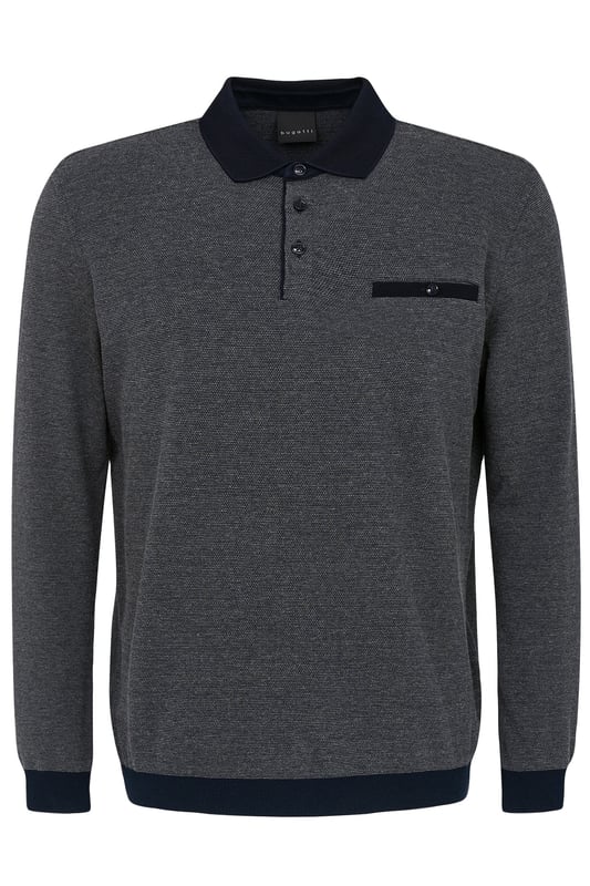 Verleihe deinem Outfit mit dem bugatti Langarm-Poloshirt einen modernen Touch. Gefertigt aus einem Baumwoll-Mix, bietet dieses Polo dank des Strukturkragens und der zweifarbigen Stoffstruktur eine besondere Optik. Die Brusttasche und die Leistentaschen sorgen für zusätzliche Funktionalität. Mit seiner körpernahen Passform durch den Modern Fit und die Rippenbündchen bleibt es stets komfortabel.