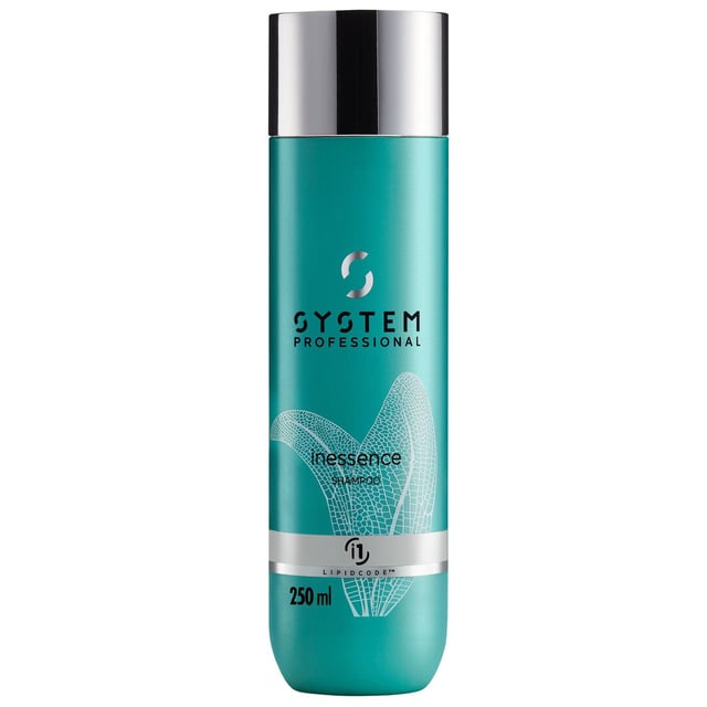 Experience a nature-inspired cleanse with System Professional Inessence i1 Shampoo. This revitalizing shampoo provides smoothness and light moisture, effectively eliminating frizz for a silky and manageable finish. Ideal for all hair types, it features 92% natural origin ingredients, calculated according to ISO16128, with the remaining 8% comprising stabilizers and fragrance. Free from parabens and silicones, this shampoo offers daily defense against coarse, brittle, tangled, and frizzy hair. To use, apply a coin-sized amount to damp hair, massage into the scalp, and rinse thoroughly.