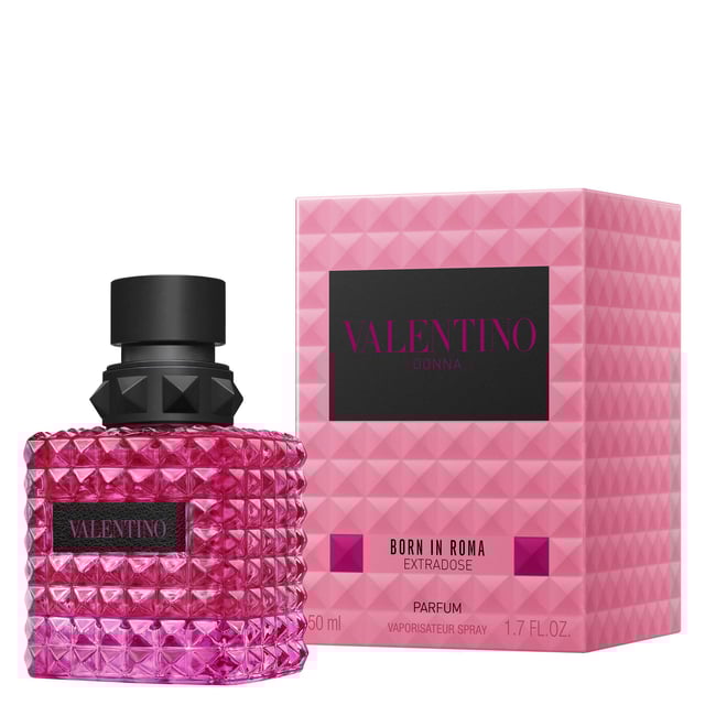 Experience the allure of the Eternal City with Valentino Born In Roma Extradose Donna Perfume Spray. This exquisite floral-ambery fragrance captures the essence of a luxurious Roman night, featuring an intense blend of vanilla and captivating rum and cassis notes. Perfect for the passionate woman, this perfume invites you to explore your inner self and embrace your uniqueness. Whether for a special occasion or everyday wear, dare to be extraordinary with this 50ml scent that embodies elegance and charm.