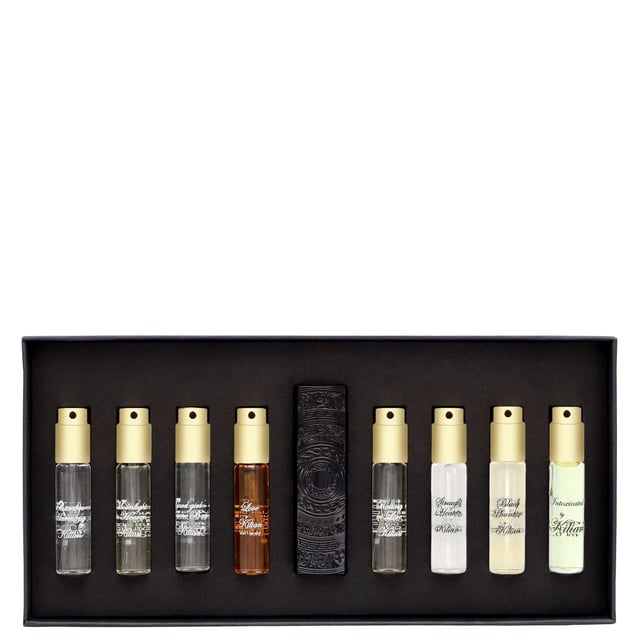 Experience the luxurious world of Kilian with the Deluxe Discovery Set, featuring eight captivating Eau de Parfums, each in a 7.5ml bottle. Included are Bamboo Harmony, a refreshing citrus blend; Moonlight in Heaven, a tropical delight; Good Girl Gone Bad, a floral exploration; and Intoxicated, an addictive coffee-inspired aroma. Perfect for fragrance enthusiasts or as a gift, this set invites you to explore Kilian's artistry.