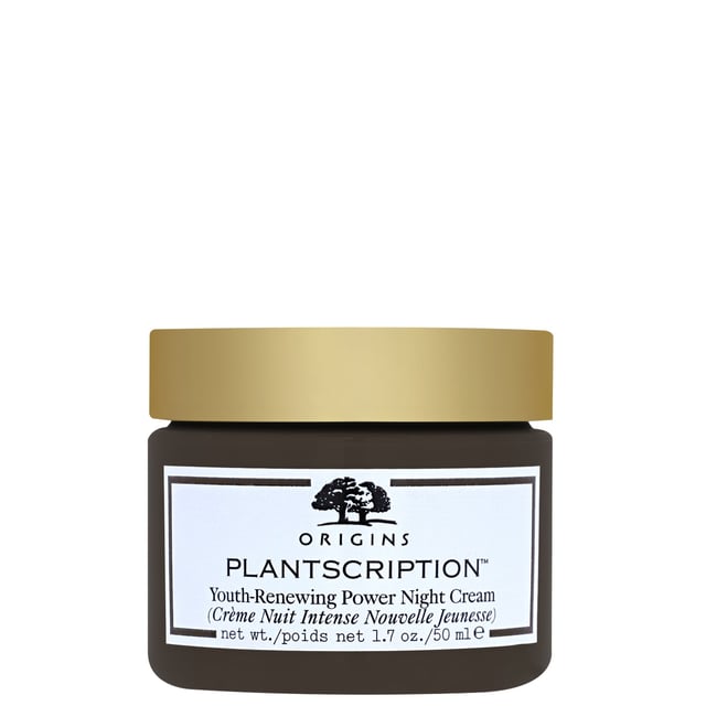 Experience the transformative power of Origins Plantscription Youth-Renewing Night Cream, designed for mature skin. This luxurious overnight cream is enriched with skin-loving ingredients that reduce fine lines and wrinkles. Anogeissus helps maintain hydration while promoting a youthful glow. With dill seed extract and cassia alata, this cream lifts sagging skin. Suitable for vegans and free from harmful chemicals, this product ensures a clean skincare routine. Apply every evening for revitalized, radiant skin.