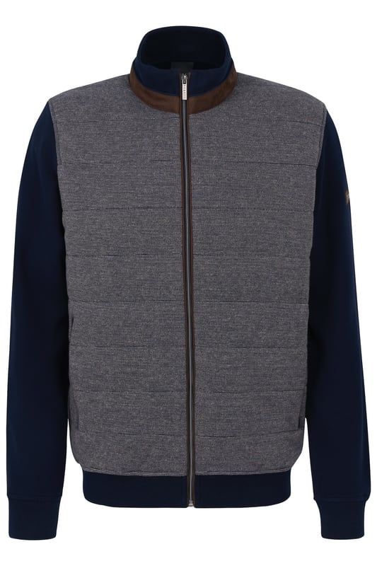 Entdecke die bugatti Sweatjacke für stilvolle Lässigkeit. Gefertigt aus 100 % Baumwolle, vereint die Jacke in Strickoptik Komfort mit Funktionalität. Ausgestattet mit Mikroma-Details, zwei seitlichen Reißverschlusstaschen und einer klassischen Selanik-Textur an den Ärmeln und am Rücken. Der Regular Fit und die Rippenbündchen garantieren eine perfekte Passform. Ideal für den Alltag und darüber hinaus!
