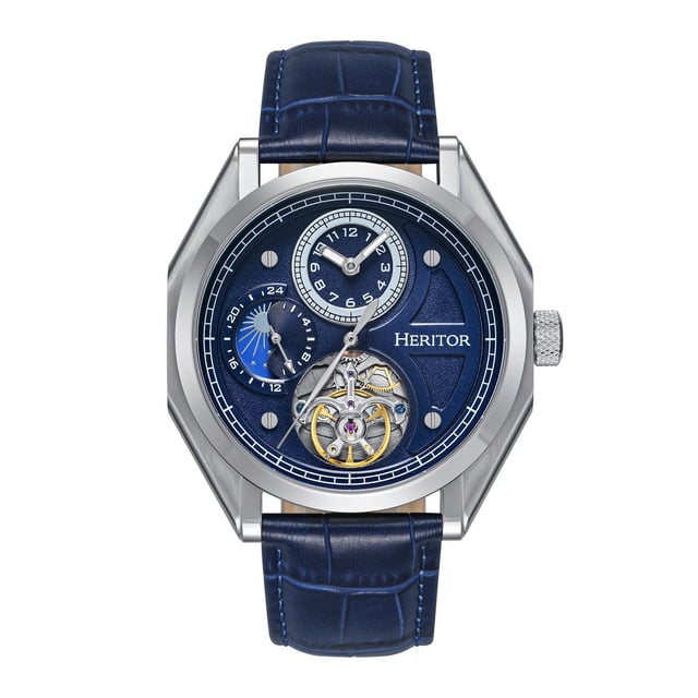 Gehäuse aus 316L-Edelstahl, Sichtbarer Gehäuseboden aus 316L-Edelstahl, Leuchtzeiger aus Messing, 24-Stunden-Zeiger, Krone aus Edelstahl mit eingeätztem Logo, Armband aus echtem Leder, Schnalle mit eingraviertem Logo aus Edelstahl, Mineralglas mit Saphirbeschichtung, importiertes Automatikwerk mit 22 Steinen, Gehäusedurchmesser 43 mm mit Krone 48 mm, Gehäusedicke 13 mm, Bandbreite 22 mm, wasserdicht bis 5 ATM