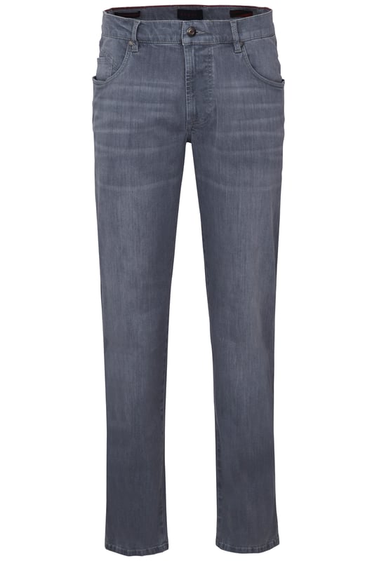Unsere Jeans aus Baumwoll-Elasthan-Mix mit Flexcity-Ausstattung kombiniert optimalen Tragekomfort mit einem modernen Look. Die Flexcity-Ausstattung ermöglicht uneingeschränkte Bewegungsfreiheit, während das Design auf Stil und Funktionalität setzt. Die Gesäßtaschen, Münztasche und Swingpockets verleihen der Jeans nicht nur einen klassischen Look, sondern bieten auch praktischen Stauraum.