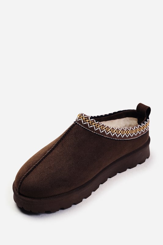 Wheres That From Womens 'Oak' Aztec Detail Faux Fur Lining Mini Boots Stay warm and stylish with our Oak Aztec Detail Faux Fur Lining Mini Boots, featuring cozy faux fur lining and eye-catching Aztec detailing. The low ankle design and slip-on fit make them an easy everyday essential. Perfect for pairing with jeans, leggings, or loungewear for a relaxed, comfortable look all day long. Key Features: • Material: Soft faux suede with faux fur lining • Design: Mini ankle boots with contrast Aztec detail • Closure: Convenient slip-on style