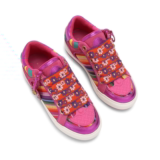 This Kurt Geiger pair of Southbank Tag sneakers are crafted from a pink leather with multi-colour striped panels on either side. There are orange and blue floral wide laces at the front and a metallic pink luggage style tag on them.