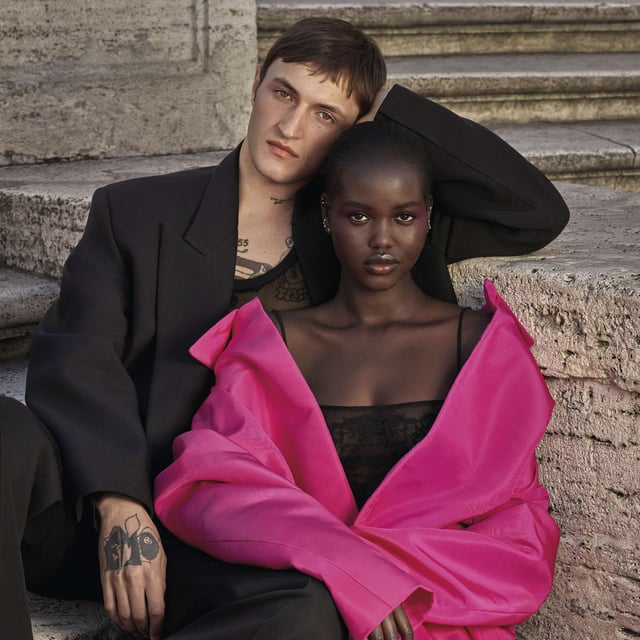 Immerse yourself in the allure of the Eternal City with Valentino Born In Roma Extradose Uomo Eau de Parfum Spray. This luxurious fragrance features an ambery woody fougère blend, capturing the essence of a vibrant Roman night. The powerful notes of vetiver, rich spices, and lavandin create an irresistible aura of seduction. Perfect for the modern man, this scent invites you to embrace your individuality and express your passions. Unleash your extraordinary self with each spray and let the world see the true you.