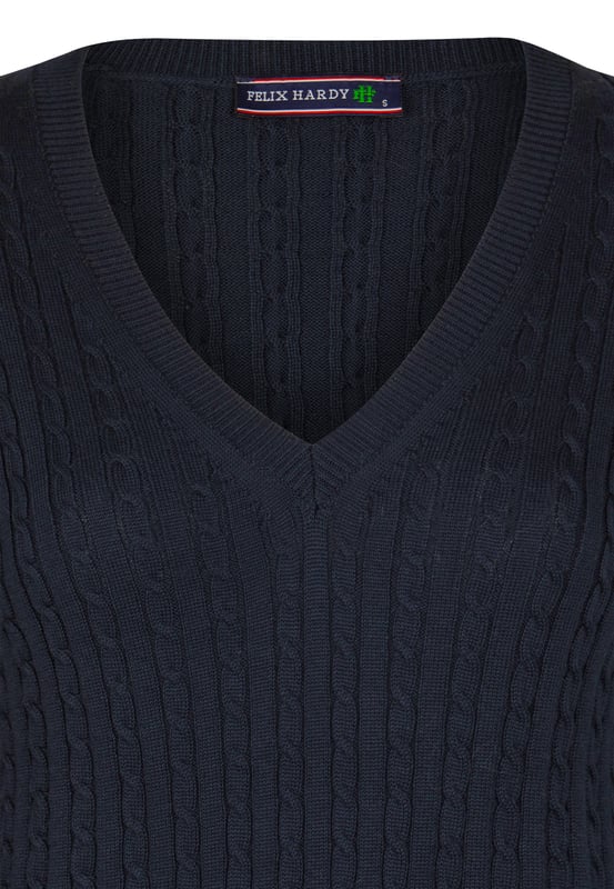 Der Felix Hardy Women's V-Neck Cable Knit Pullover verbindet klassische Textur mit femininer Eleganz. Mit zeitlosem Zopfmuster und schmeichelhaftem V-Ausschnitt bietet dieser Pullover einen weichen, strukturierten Look, der sich perfekt zum Überziehen oder als Einzelstück tragen lässt. Rippbündchen an Ärmeln und Saum sorgen für einen definierten Look, während die taillierte Silhouette für eine bequeme und dennoch elegante Passform sorgt. Er eignet sich sowohl für legere Tage als auch für elegante Momente und ist ein vielseitiges Essential, das jede Garderobe mit raffiniertem Charme bereichert.