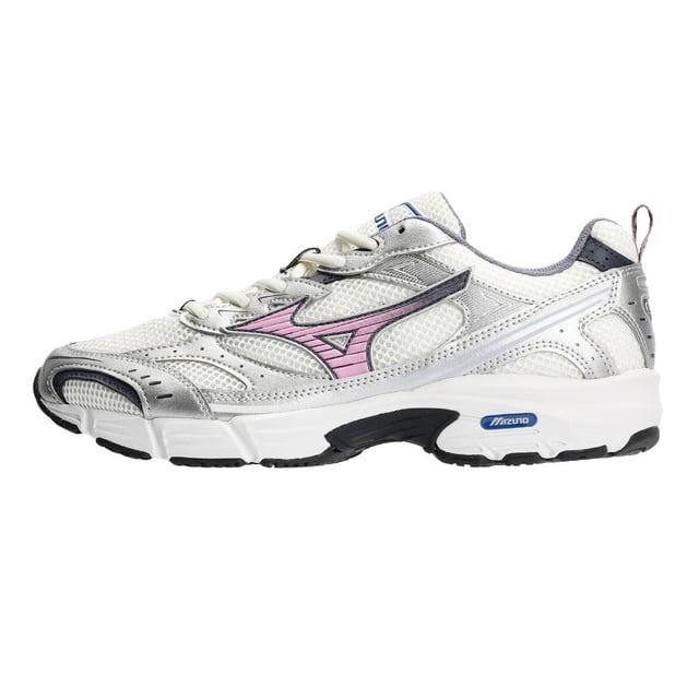 Elevate your comfort and style with these sneakers featuring a mesh and synthetic leather upper. Designed with a lightweight cushioned midsole for enhanced support and all-day wearability.