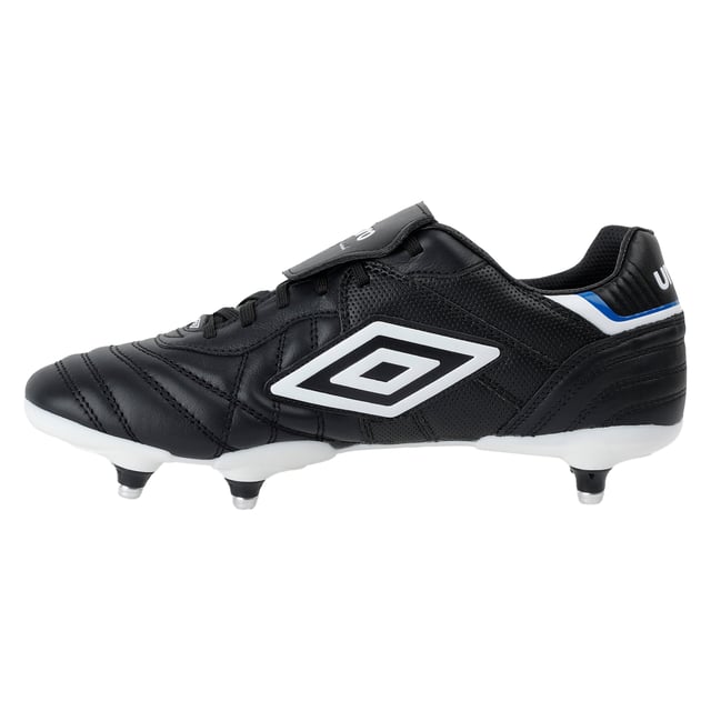 Obermaterial: Flexibel, Vollnarbenleder, Perforiert, PU (Polyurethan). Vollnarbenleder. Gewebe: Leder. Marke: Umbro. Einlegesohle: Memory-Schaum. Laufsohle: Mit Stollen. Gepolsterter Schaftrand, Gepolsterte Zunge, Quilteffekt-Stich, Abnehmbare Socke. Absatz: Flach. Niedrig geschnitten. Design: Kontrast Detail, Logo. Zehenstil: Rund. Zum Schnüren. Passform: Anliegende Passform. Geeignet für: Weicher Boden.