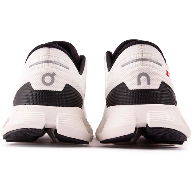 The On Cloud X 3 women's running shoe is a premium sport trainer, that combines style, performance and sustainability. Constructed with a superior upper, these white and black, vegan trainers feature the famous zero-gravity foam cushioning sole technology, a 4D outsole for maximum comfort and reflective branding. The women's On Clouds make you feel like you're walking on clouds, so you'll keep on running and running with that zero-gravity feeling.