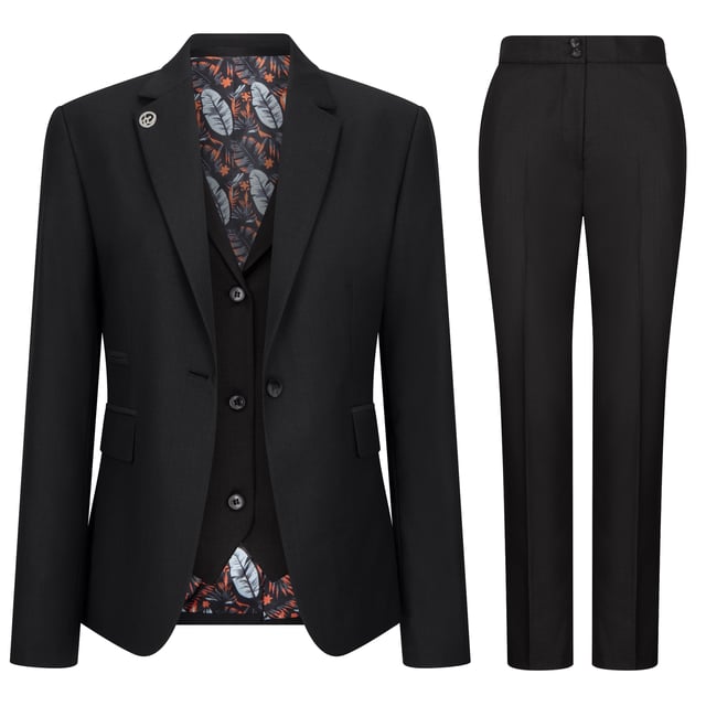 Werten Sie Ihre professionelle Garderobe mit diesem dreiteiligen Damenanzug in klassischem, schlichtem Schwarz auf. Er wurde für eine schlanke und strukturierte Silhouette entworfen und besteht aus einem passenden Blazer, einer Weste und einer Hose, die den Körper betont, ohne auf Komfort zu verzichten. Perfekt fürs Büro, Vorstellungsgespräche oder formelle Anlässe bietet dieses vielseitige Set endlose Styling-Möglichkeiten – tragen Sie es zusammen für einen eleganten Look oder kombinieren Sie es mit anderen Teilen für einen lässig-eleganten Look. Hergestellt aus einer Mischung aus Polyester, Viskose und Lycra bietet es sowohl Strapazierfähigkeit als auch einen Hauch von Stretch für ganztägigen Tragekomfort. Wichtige Eigenschaften: Maßgeschneiderte Passform: Konturiert den Körper für eine klare und strukturierte Silhouette. Komplettes 3-teiliges Set: Beinhaltet Blazer, Weste und Hose. Klassisches schlichtes schwarzes Finish: Zeitlos und vielseitig für alle professionellen Umgebungen. Kleidung für mehrere Anlässe: Ideal fürs Geschäft, Vorstellungsgespräche und formelle Anlässe. Styling-Flexibilität: Kann als komplettes Set oder kombiniert mit anderen Kleidungsstücken getragen werden. Bequeme Stoffmischung: 65 % Polyester, 32 % Viskose, 3 % Lycra für Dehnbarkeit und Haltbarkeit.