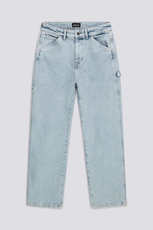Vaqueros de carpintero para mujer de corte holgado, inspirados en los clásicos pantalones de trabajo masculinos. El corte relajado es perfecto para un conjunto informal o puede elevarse con accesorios chic para un toque más sofisticado.
