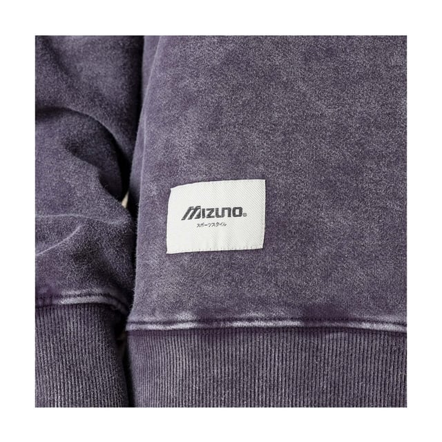 100% Bio-Baumwolle. Stoff: Gebürstete Innenseite. Design: Etikett, Logo, Unifarben. Saum: Ripp. Ausschnitt: Rundhals, Ripp. Ärmeltype: Langarm. Bündchen: Ripp. Verschluss: Pullover. M: 86 cm. L: 91 cm. XL: 96 cm. XXL: 112 cm.