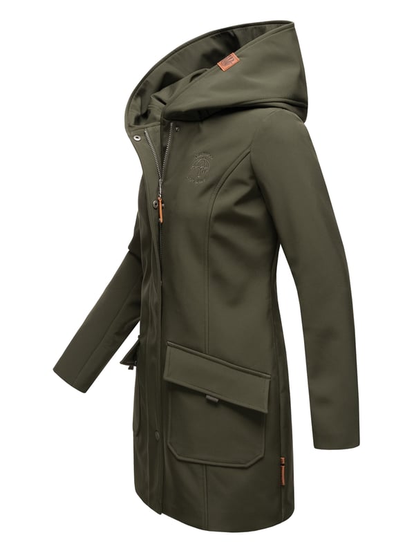 Marikoo chaqueta softshell mujer – Mayleen impermeable con capucha La chaqueta softshell Mayleen de Marikoo combina diseño moderno y funcionalidad. Confeccionada en tejido resistente al agua, protege del viento y la lluvia ligera. El cuello alto y la tapeta adicional con botones ofrecen mayor comodidad. Incluye bolsillos frontales con solapa, bolsillo interior con apertura para cables y detalles de logotipo discretos. Con corte entallado, bordado en la capucha y apliques de piel sintética, esta chaqueta es elegante y práctica – perfecta para el día a día.