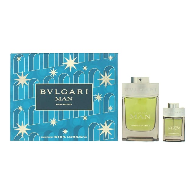 Bulgari Man Wood Essence Eau de Parfum 100ml + Eau de Parfum 15ml Gift Set Bulgari Man Wood Essence Gift Set is a sophisticated fragrance celebrating the vitality of wood and nature. This duo features a full-sized 100ml and a travel-friendly 15ml Eau de Parfum, perfect for men who appreciate a fresh yet warm scent that blends modernity with timeless masculinity.
Bulgari Man Wood Essence is an olfactory journey that captures the essence of nature’s finest woods, enlivened by citrus freshness and earthy accords. The fragrance is vibrant, elegant, and grounded, making it ideal for daily wear or special occasions.
Top Notes: Bergamot, Grapefruit, Cardamom
Heart Notes: Vetiver, Cypress, Pepper
Base Notes: Cedarwood, Benzoin, Oakmoss
How to Apply
Spray onto pulse points such as wrists, neck, and chest.
Apply to clean, dry skin for best longevity.
Reapply as desired throughout the day to refresh the scent.