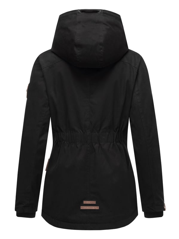 Diese Damen Winterjacke von Marikoo überzeugt mit Wärme, Komfort und edlen Details. Innen ist der obere Bereich sowie die Kapuze komplett mit kuscheligem Teddyfell gefüttert – ideal für kalte Wintertage. Das hochwertige Baumwoll-Obermaterial, die leicht taillierte Passform und die längere Rückenpartie bieten optimalen Schutz und angenehmen Tragekomfort. Zwei Reißverschlusstaschen mit Fleecefutter, eine praktische Innentasche und eine Knopfleiste mit Windschutz runden das Design ab. Perfekte Länge, die Becken und Po zuverlässig bedeckt.
Material: Oberstoff 100% Baumwolle; Futter/Wattierung 100% Polyester.