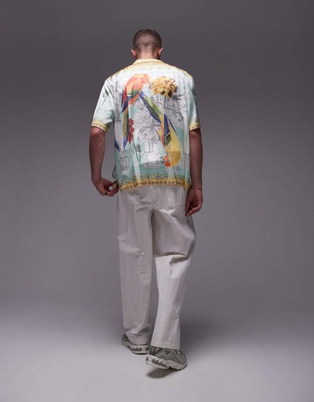 Trousers & Chinos by Topman This is Topman Regular rise Drawstring waistband Functional pockets Wide legSold By: Asos