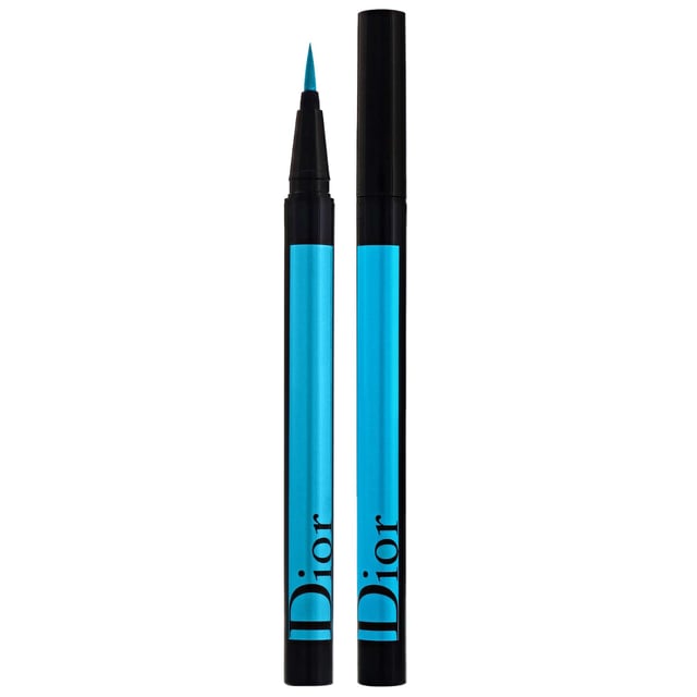 Dior Diorshow On Stage Liner 096 Satin Black - Waterproof Eyeliner Experience the artistry of Dior with the Diorshow On Stage Liner in 096 Satin Black. This innovative eyeliner combines the precision of a felt-tip with the flexibility of a brush for effortless application. Inspired by backstage beauty, its unique applicator delivers flawless lines, allowing you to recreate stunning runway looks in just one stroke. With a waterproof and ultra-pigmented formula, enjoy bold, dramatic eyes that last for an incredible 24 hours. Perfect for any occasion, this eyeliner is a must-have in your makeup collection.