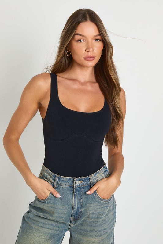Seamless Scoop Neck Sleeveless Bodysuit